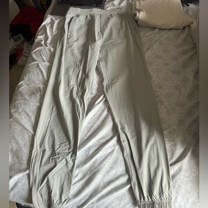 Lululemon surge jogger size M